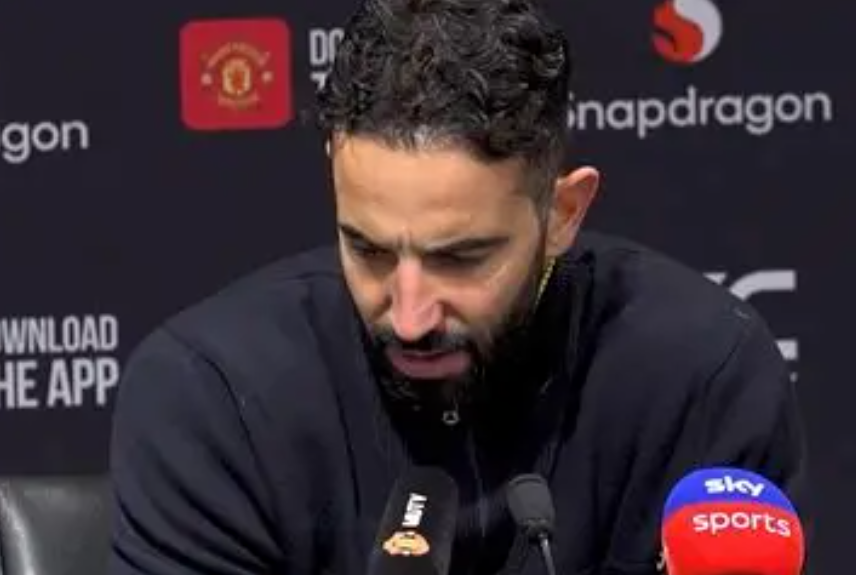 曼联内乱疑云:阿莫林“经理论”激化矛盾,帅位摇摇欲坠