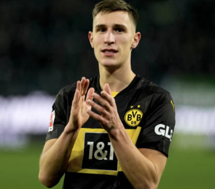 胡梅尔斯谈施洛特贝克未来：多特留人存变数，冠军梦或成转会推手